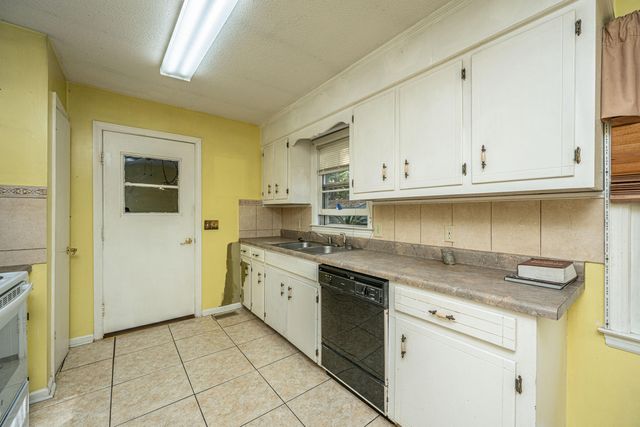 1414 Green Pond Highway, Walterboro, SC 29488