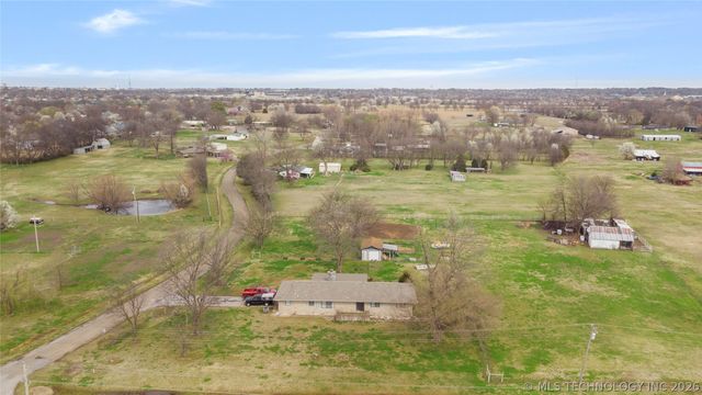 13401 E 76th Street N, Owasso, OK 74055