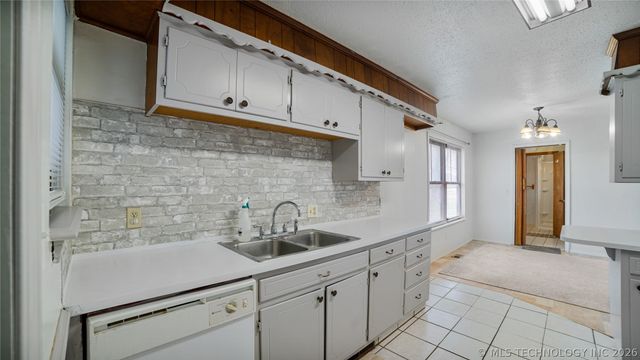 13401 E 76th Street N, Owasso, OK 74055