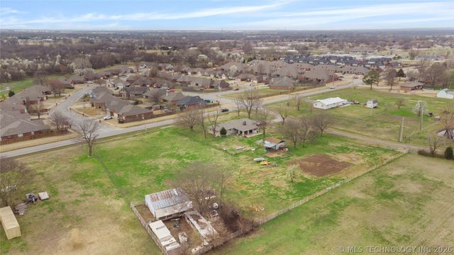 13401 E 76th Street N, Owasso, OK 74055