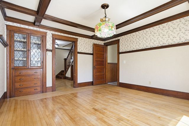 298 Providence Rd, Northbridge, MA 01588