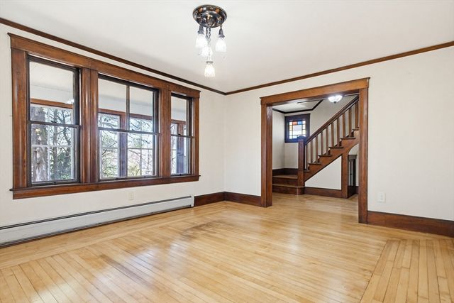 298 Providence Rd, Northbridge, MA 01588