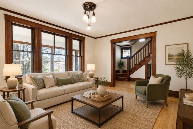 298 Providence Rd, Northbridge, MA 01588