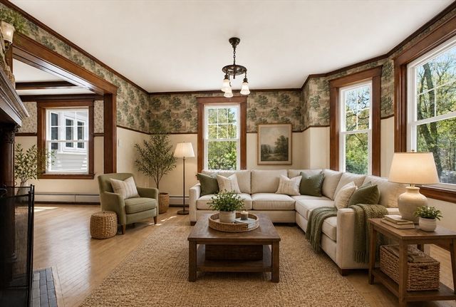 298 Providence Rd, Northbridge, MA 01588