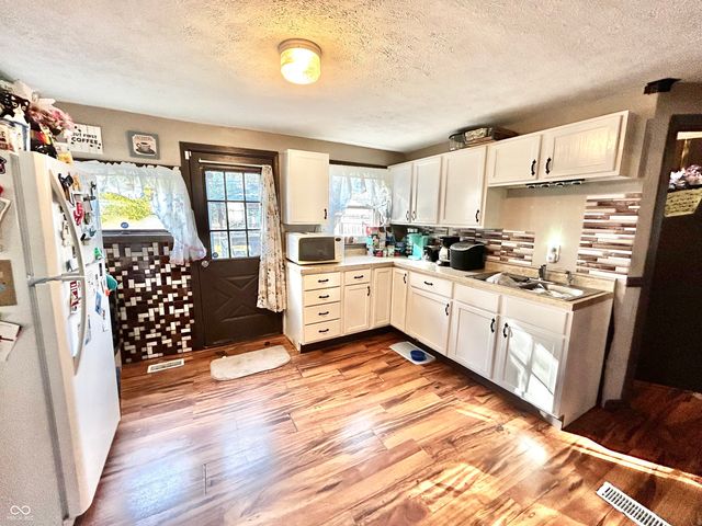 5327 W Morris Street, Indianapolis, IN 46241