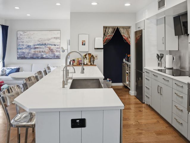 1481 Center Street 1102, Mount Pleasant, SC 29464