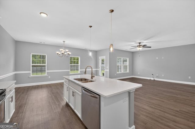 130 Clover Pointe Circle, Guyton, GA 31312