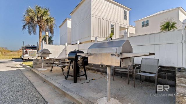 572 Highway 182 110, Gulf Shores, AL 36542
