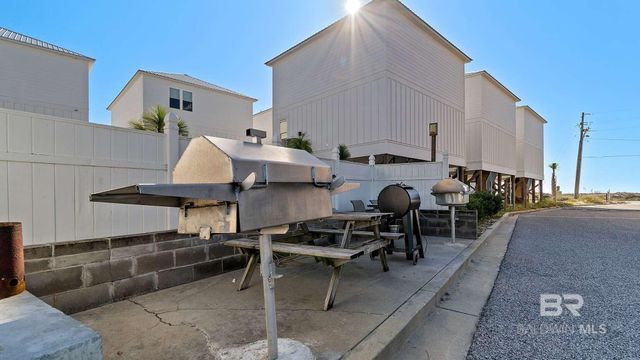 572 Highway 182 110, Gulf Shores, AL 36542