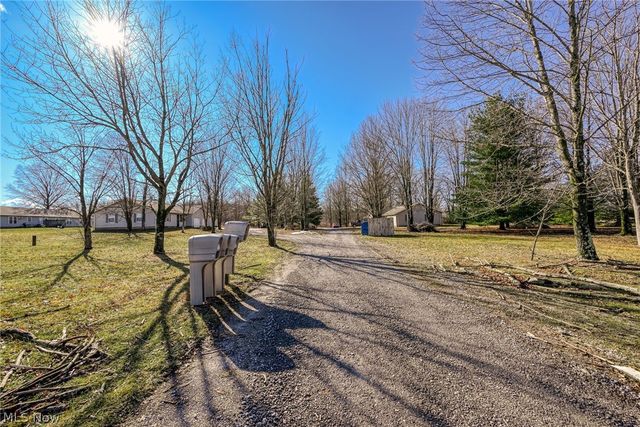 8492 & 8476 Tallmadge Road, Ravenna, OH 44412