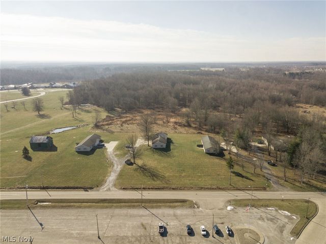 8492 & 8476 Tallmadge Road, Ravenna, OH 44412