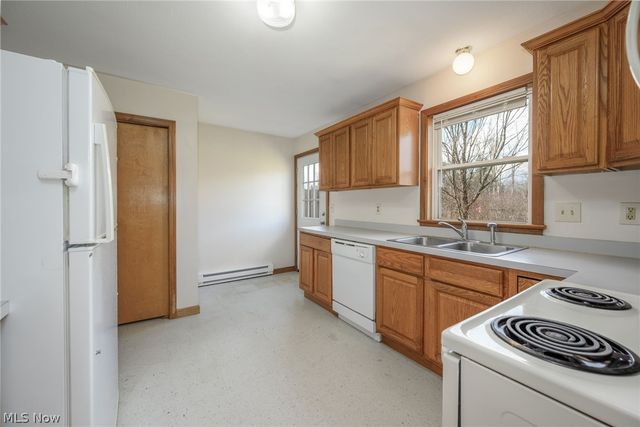 8492 & 8476 Tallmadge Road, Ravenna, OH 44412