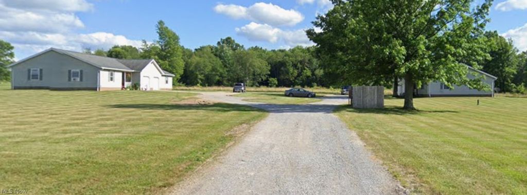 8492 & 8476 Tallmadge Road, Ravenna, OH 44412