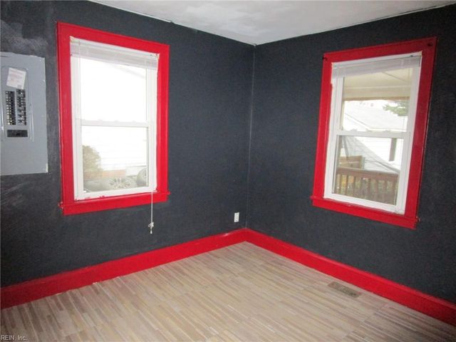 138 Hampton Roads AVE, Hampton, VA 23661