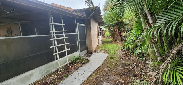 2232 Marina Park DR, Fort Myers, FL 33905