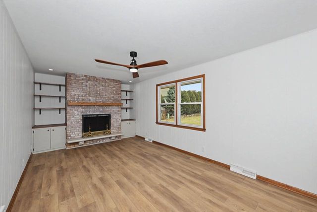 2101 N Emmertsen ROAD, Mount Pleasant, WI 53406