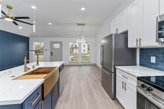 9005 Nyssa Street B, Houston, TX 77078