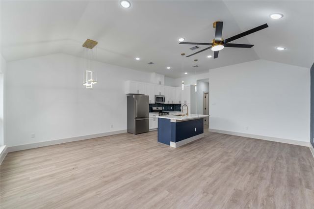 9005 Nyssa Street B, Houston, TX 77078