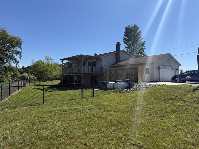 9154 Old Highway 99, Montague, MI 49437