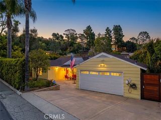 660 Woodbury Road, Glendale, CA 91206