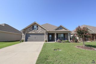 108 Savannah Lane, Bonaire, GA 31005