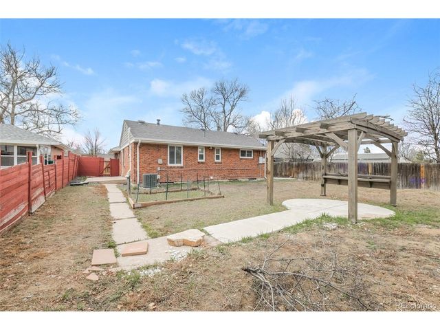 5661 E Amherst Ave, Denver, CO 80222