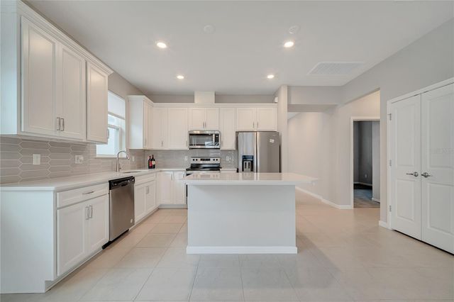 1848 SPRING SHOWER CIRCLE, Kissimmee, FL 34744