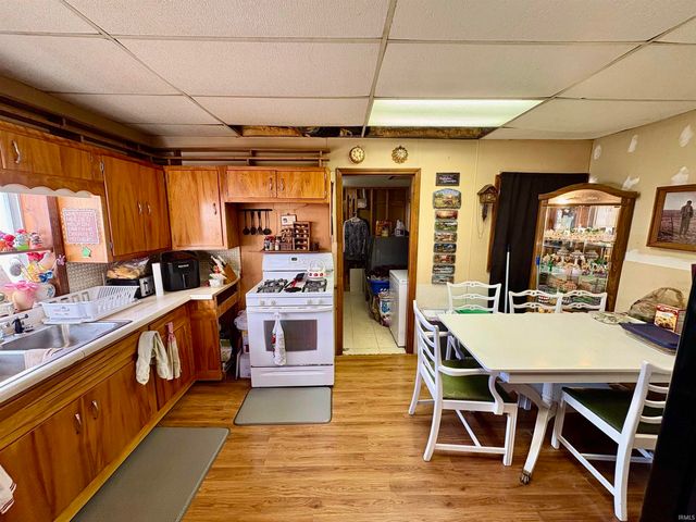 1128 W Cherry Street, Bluffton, IN 46714
