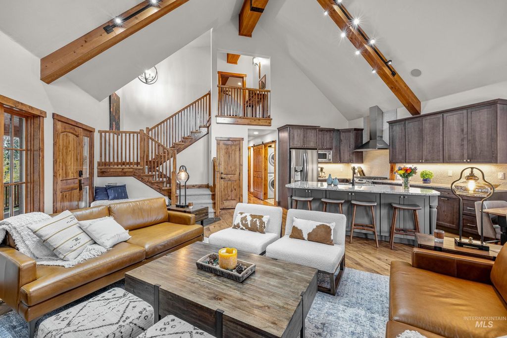 12 Haystack Court, Donnelly, ID 83615