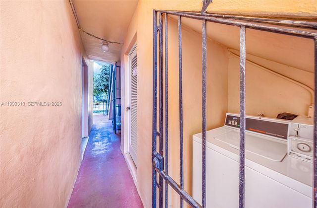 955 W 23rd St, Hialeah, FL 33010