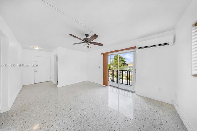 955 W 23rd St, Hialeah, FL 33010