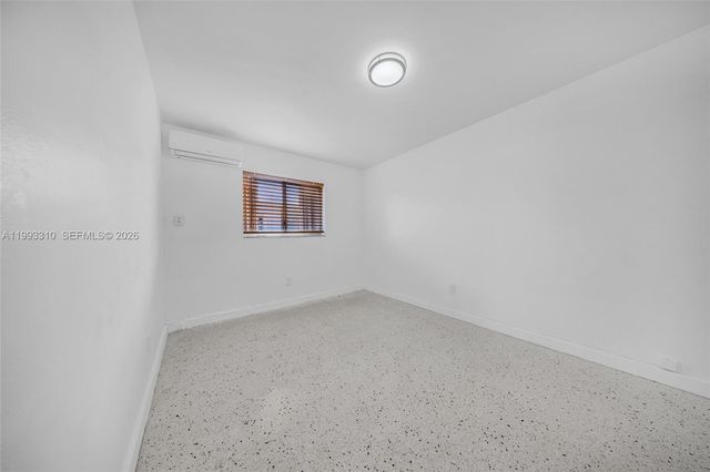 955 W 23rd St, Hialeah, FL 33010
