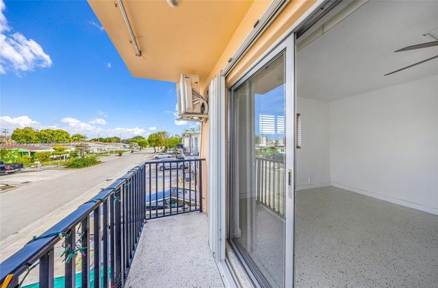 955 W 23rd St, Hialeah, FL 33010