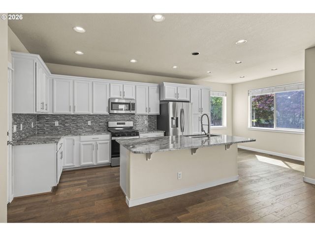 6190 Ne RIDGESTONE Ct, Hillsboro, OR 97124