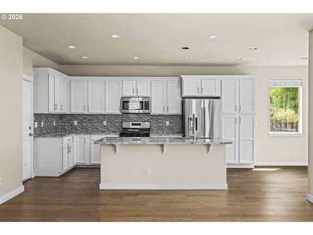 6190 Ne RIDGESTONE Ct, Hillsboro, OR 97124