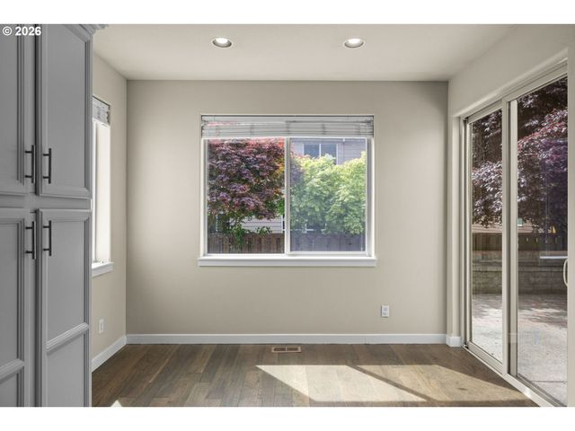 6190 Ne RIDGESTONE Ct, Hillsboro, OR 97124