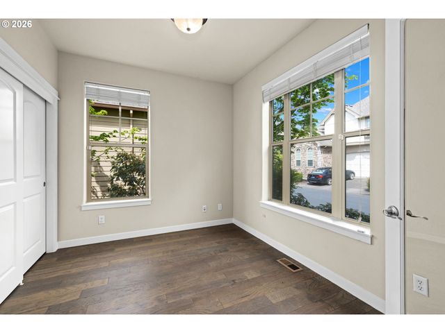 6190 Ne RIDGESTONE Ct, Hillsboro, OR 97124
