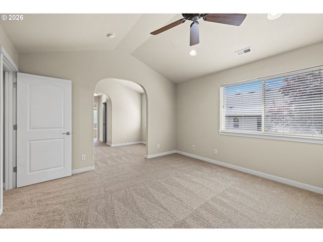 6190 Ne RIDGESTONE Ct, Hillsboro, OR 97124