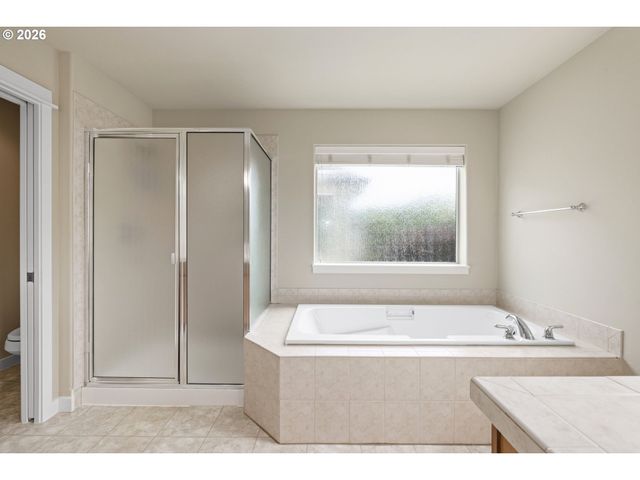 6190 Ne RIDGESTONE Ct, Hillsboro, OR 97124
