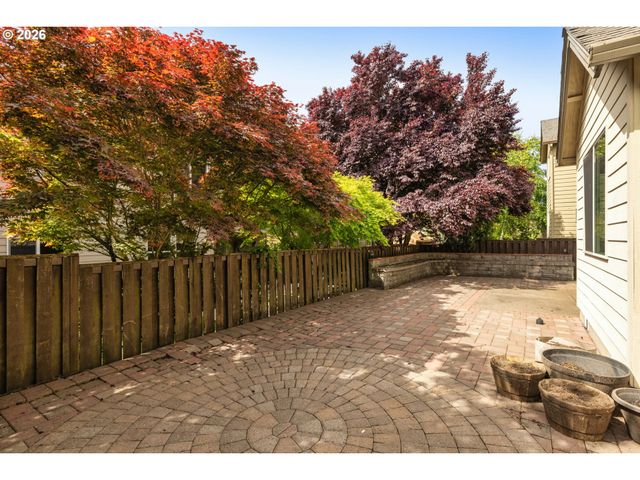 6190 Ne RIDGESTONE Ct, Hillsboro, OR 97124