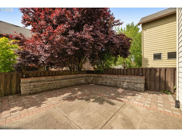 6190 Ne RIDGESTONE Ct, Hillsboro, OR 97124