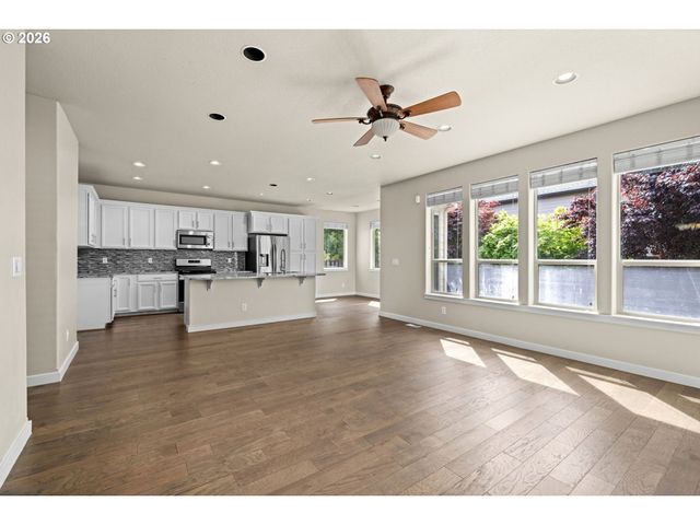 6190 Ne RIDGESTONE Ct, Hillsboro, OR 97124