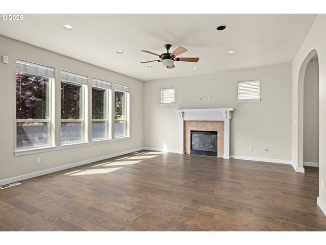 6190 Ne RIDGESTONE Ct, Hillsboro, OR 97124