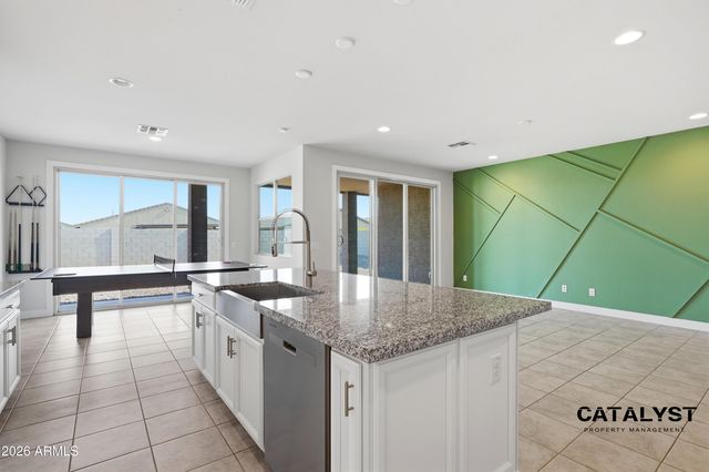 6926 W WINSTON Drive, Laveen, AZ 85339
