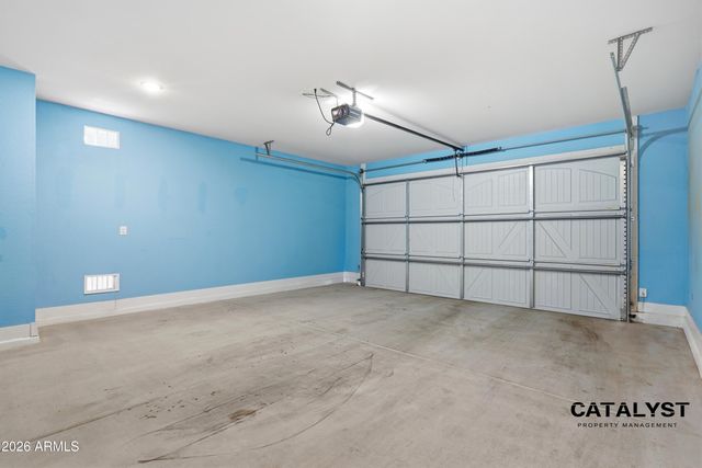 6926 W WINSTON Drive, Laveen, AZ 85339