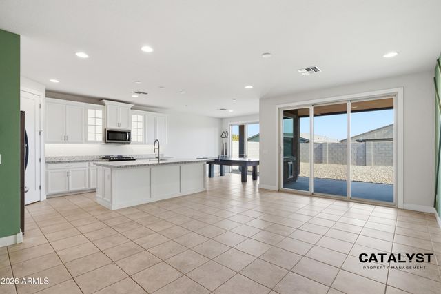 6926 W WINSTON Drive, Laveen, AZ 85339