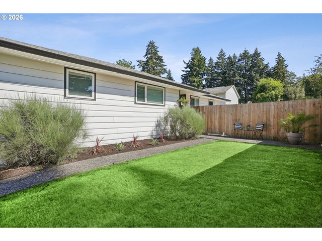 1120 Ne 162ND Ave, Portland, OR 97230