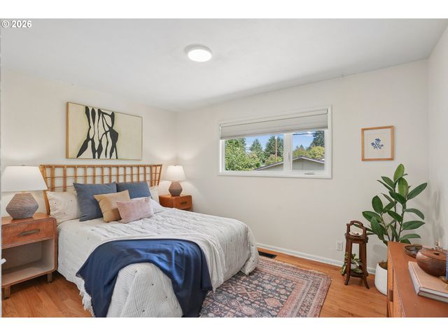 1120 Ne 162ND Ave, Portland, OR 97230