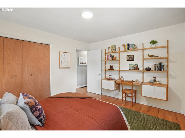 1120 Ne 162ND Ave, Portland, OR 97230