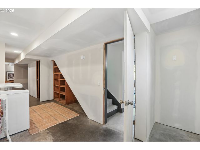 1120 Ne 162ND Ave, Portland, OR 97230